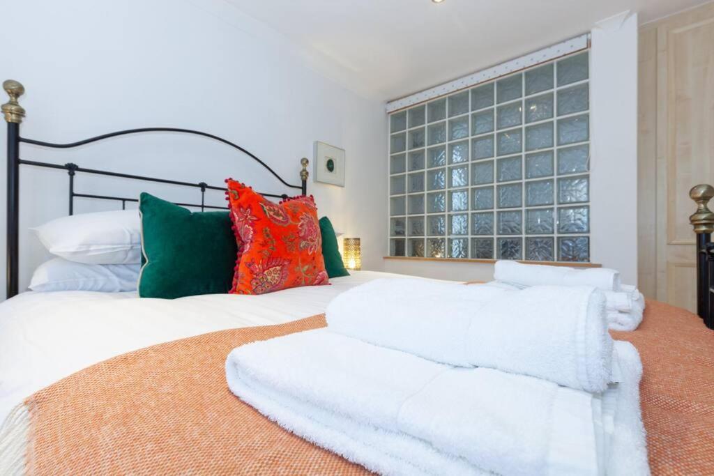 Apartment In The Heart Of The City Centre, Live Like A Local Oxford Extérieur photo