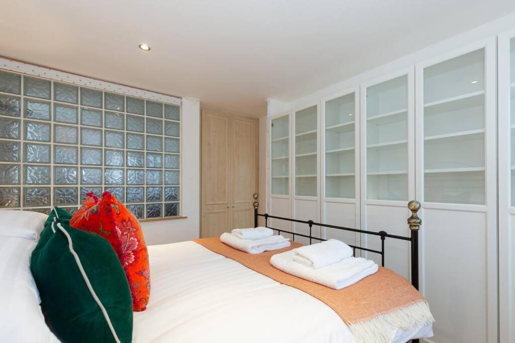 Apartment In The Heart Of The City Centre, Live Like A Local Oxford Extérieur photo