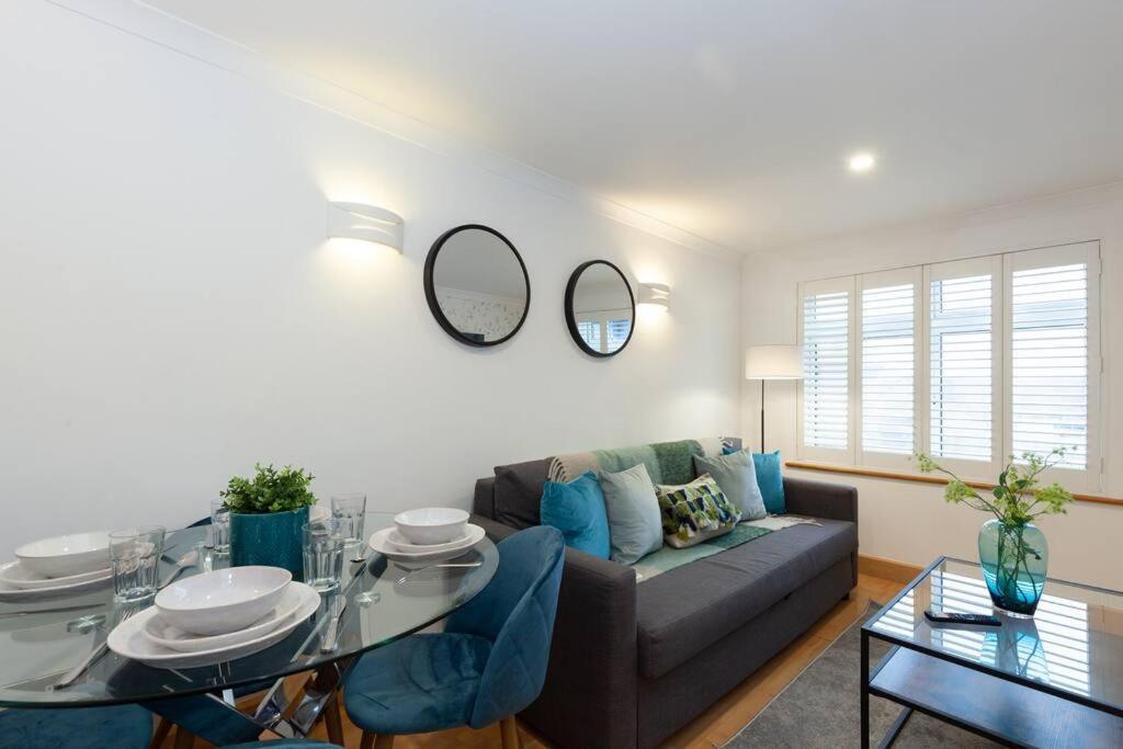Apartment In The Heart Of The City Centre, Live Like A Local Oxford Extérieur photo