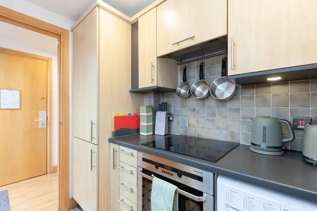 Apartment In The Heart Of The City Centre, Live Like A Local Oxford Extérieur photo