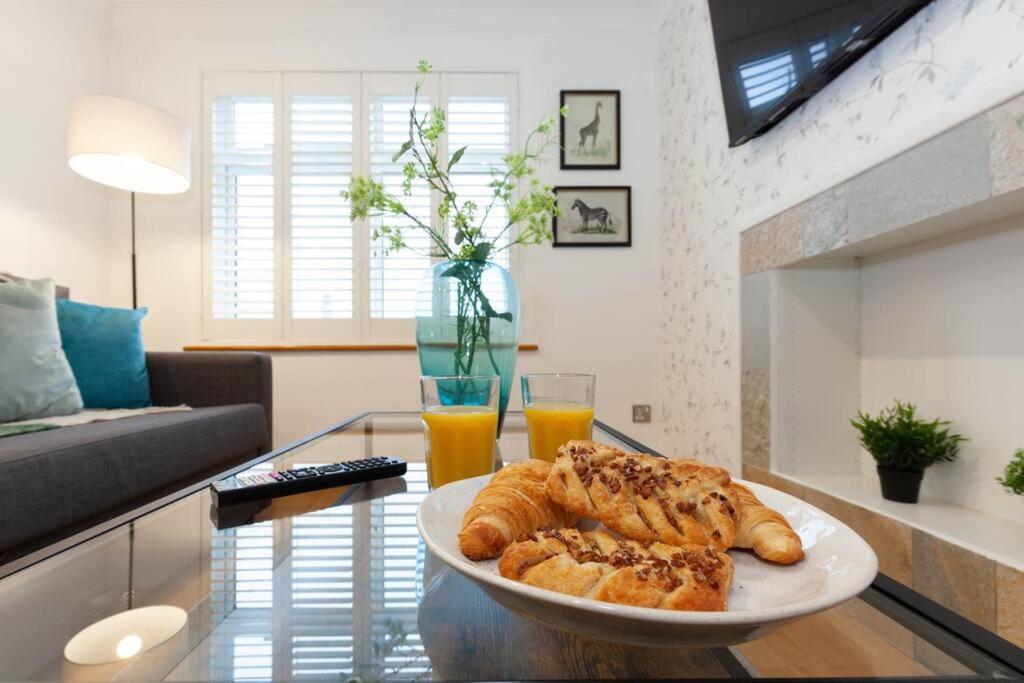 Apartment In The Heart Of The City Centre, Live Like A Local Oxford Extérieur photo